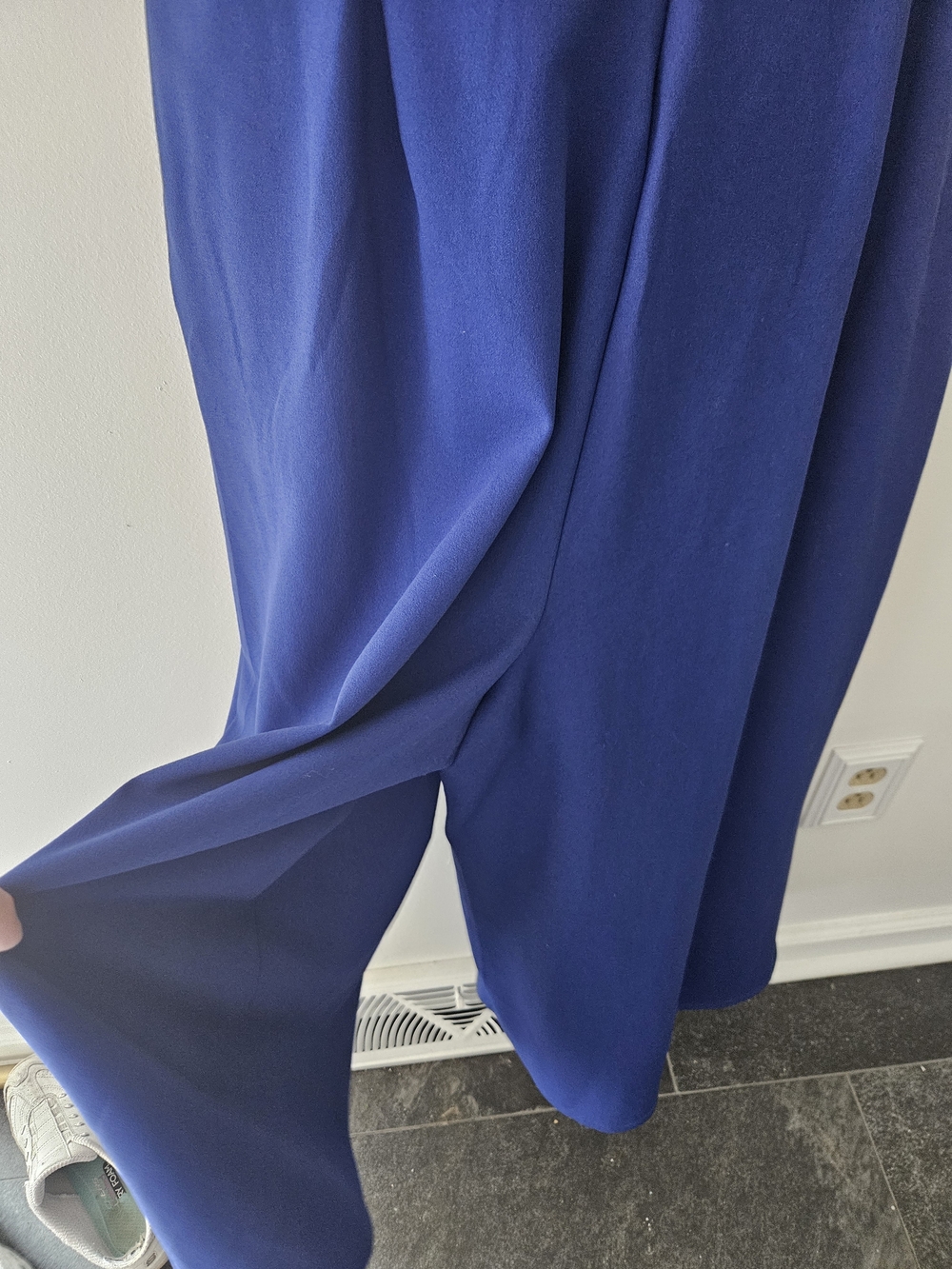 Du Jour Sleeveless Royal Blue Tie-Waist Jumpsuit size Large - Picture 5 of 8